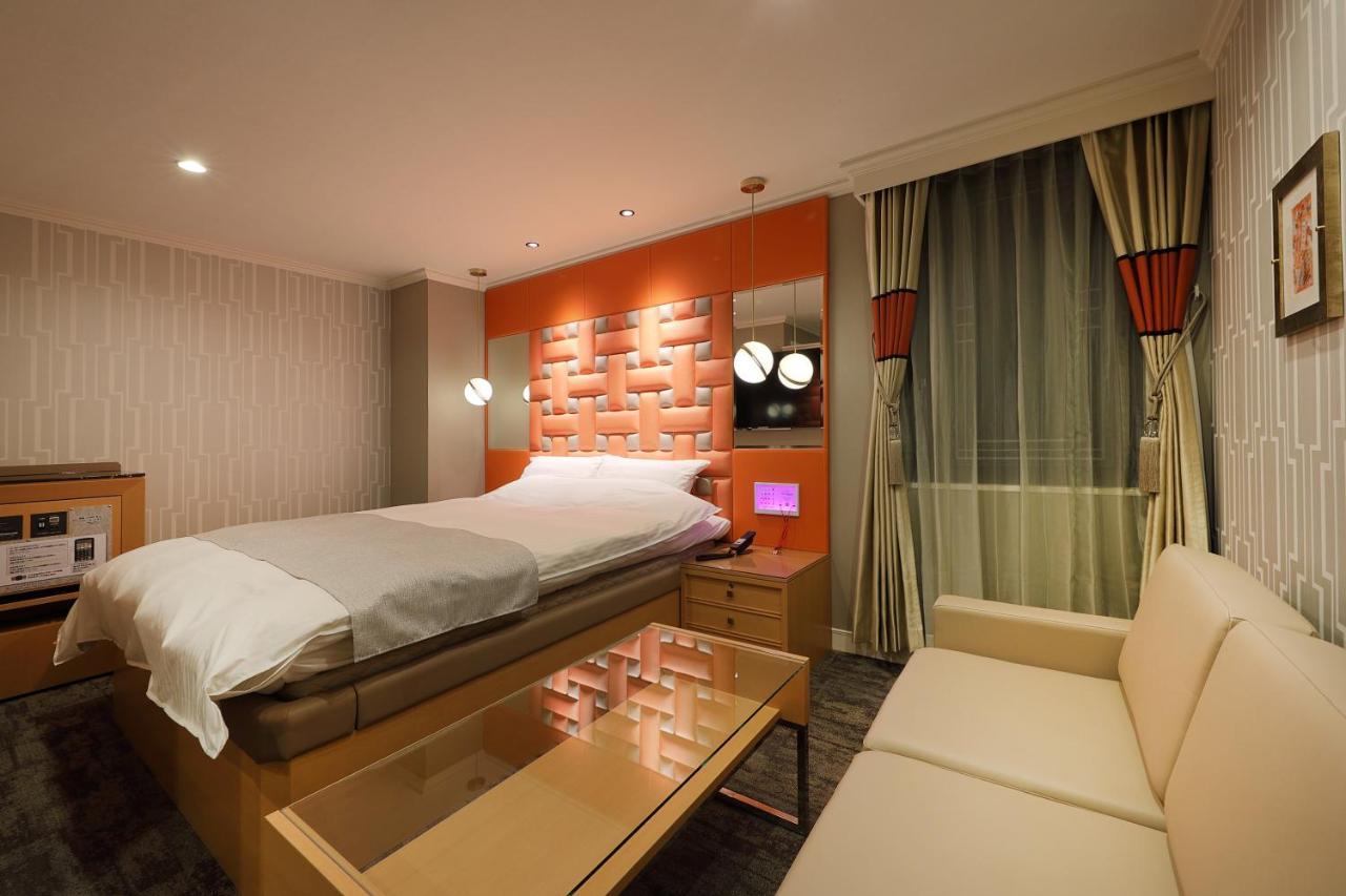 ホテルバースデー岐阜西店 Hotel Birthday Gifuwest (Adults Only) Exterior foto